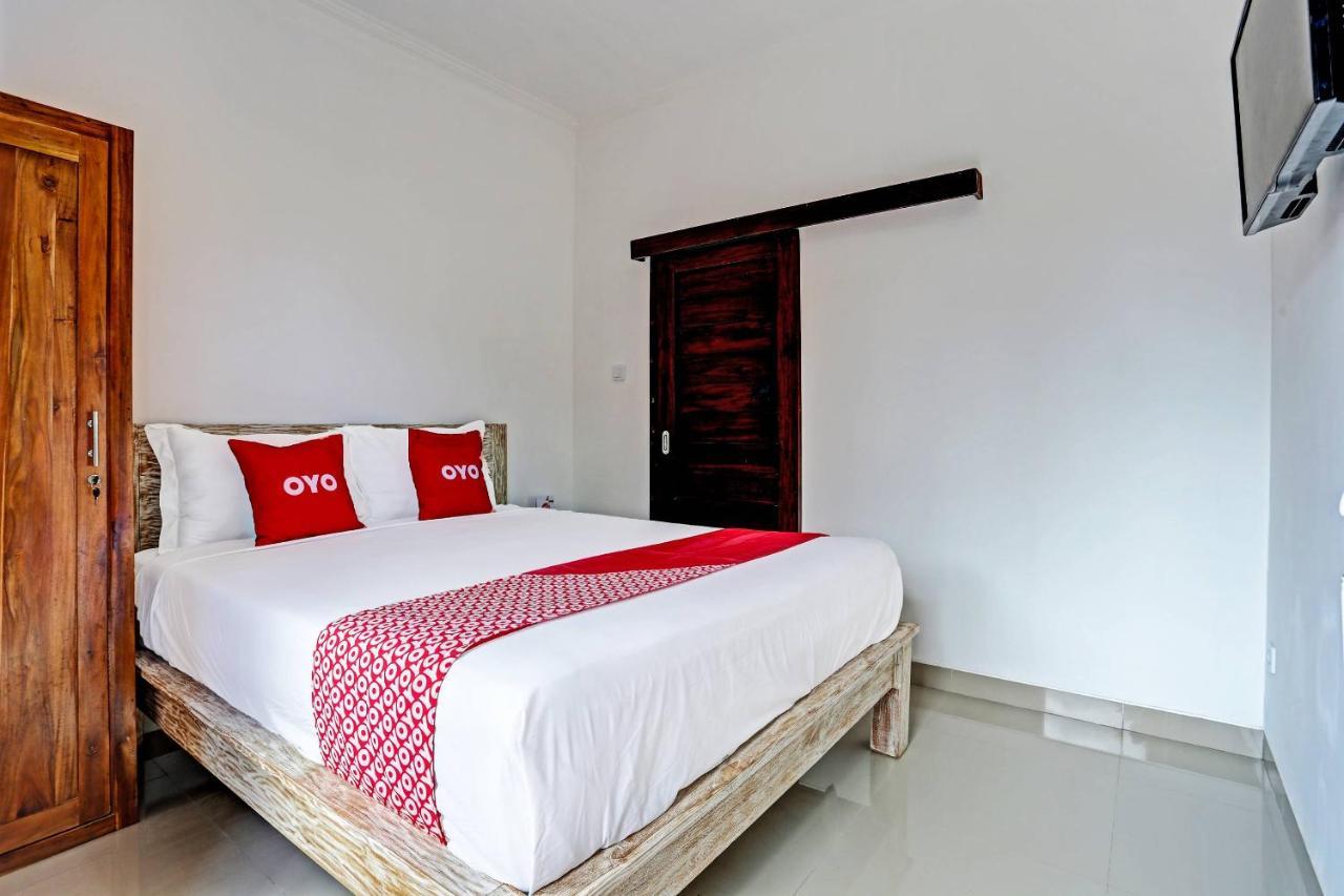Oyo 91080 Kubu D&D Guesthouse Семиньяк Экстерьер фото